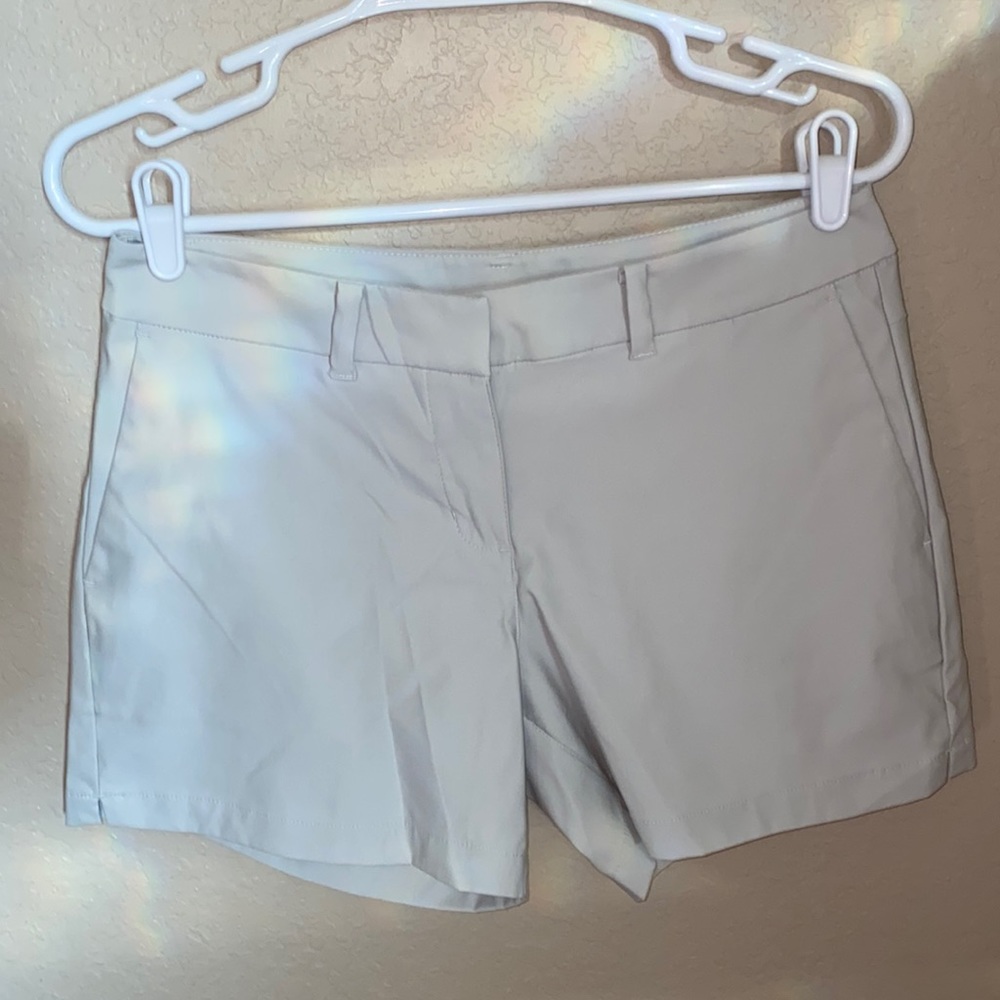 Nike light khaki dri for golf shorts